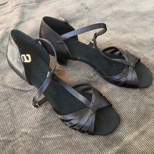 Capezio Sara 2" Ballroom Shoe Black W 7.5